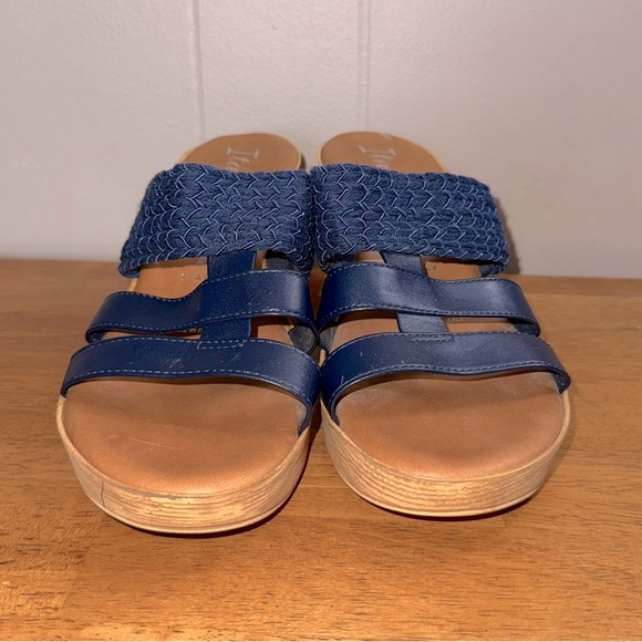 Italiana by Italian Shoemakers • Mandii Wedge Sandals - Picture 2 of 10